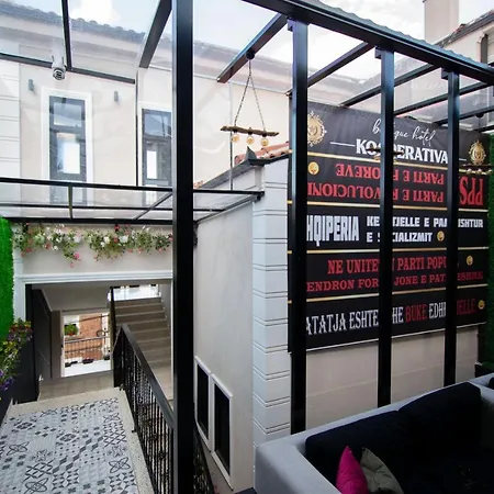 Boutique Kooperativa بورغراديك